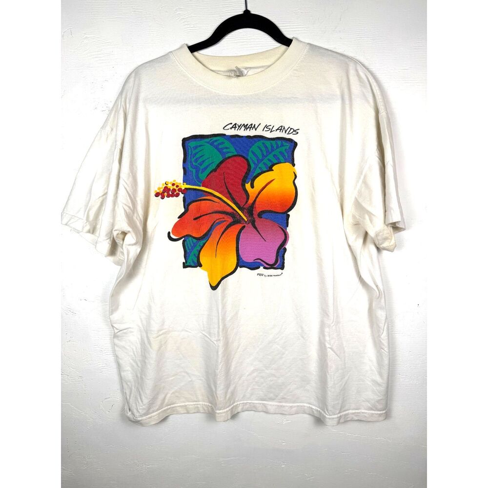 Vintage 1980s PEER by Peter Mussfeldt Cayman Islands Graphic Tee Size L